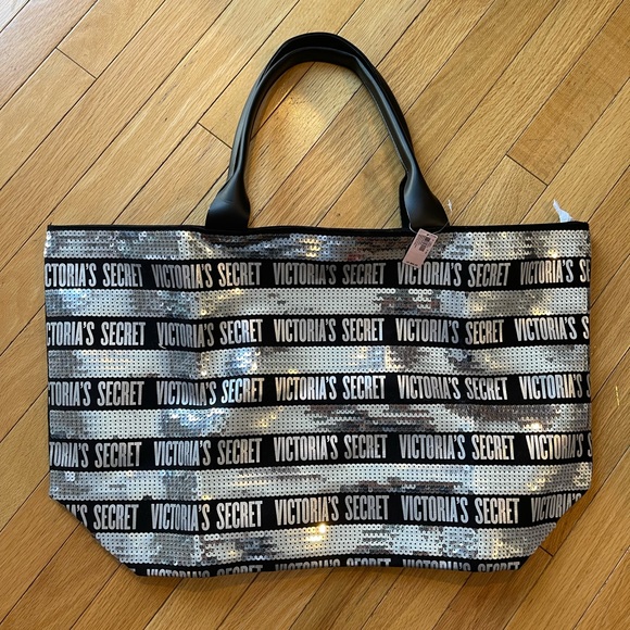 PINK Victoria's Secret Handbags - Victoria’s Secret Overnight Bag